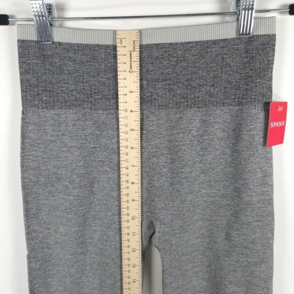 NWT SPANX Spacedye Cloudy Grey Seamless Sculpt Legging 50285R Size M - Picture 7 of 14